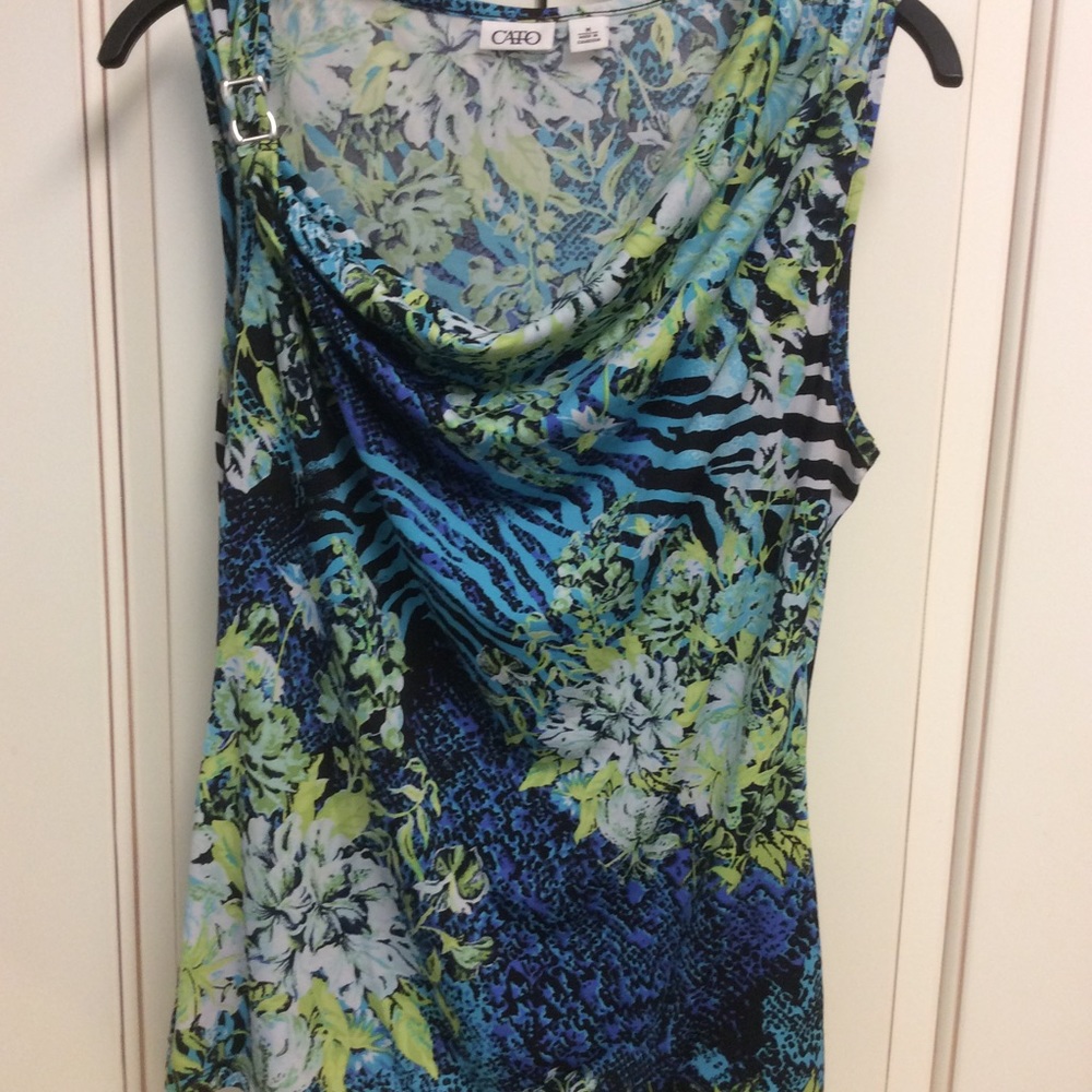 Multicolor and pattern blouse with slide buckle